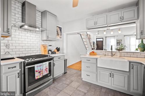 1325 Berks St, Philadelphia PA 19131-3215 exterior