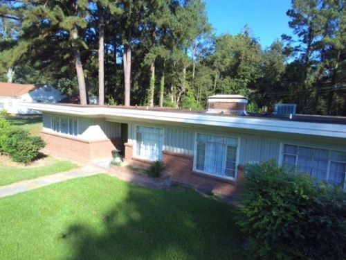 600 Speedway St, Dermott, AR 71638-2024