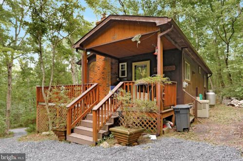 256 Blackberry Ln, New Market, VA 22844-3254