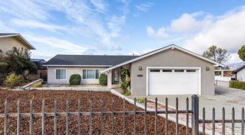 11474 Golden Gate Dr, Yucaipa, CA 92399-9705