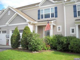 516 Fox Ridge Ln, Lebanon PA  17042-7665 exterior