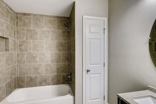 2513 Hughes Ct, Atlanta GA  30331-7896 exterior