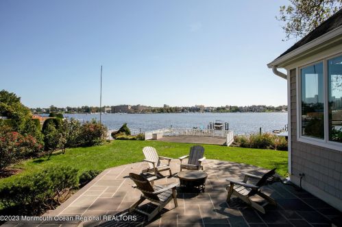 146 Conover Ln, Tinton Falls NJ 07701-6213 exterior