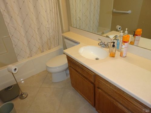 195 Bighorn Ct, Vacaville CA  95687-3438 exterior