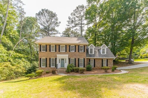 4052 Deerbrook Way, Lilburn, GA 30047-3266