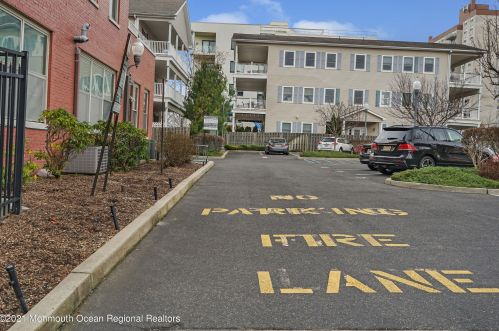 501 Grand Ave, Tinton Falls NJ 07712-6610 exterior