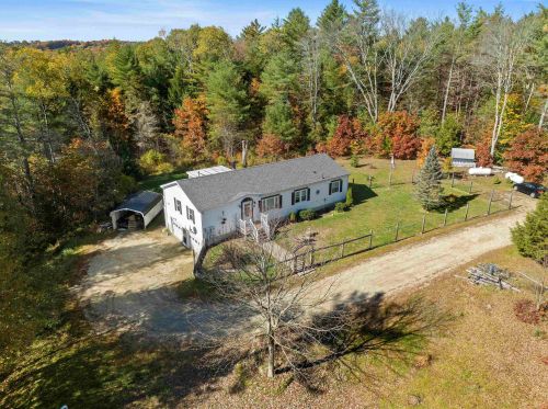 139 Province Rd, Barnstead, NH 03218-4063