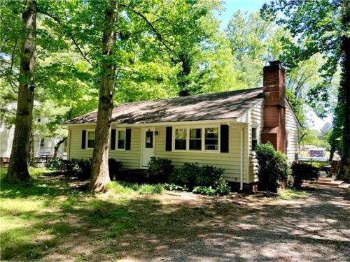 215 Linden Ave, Urbanna, VA