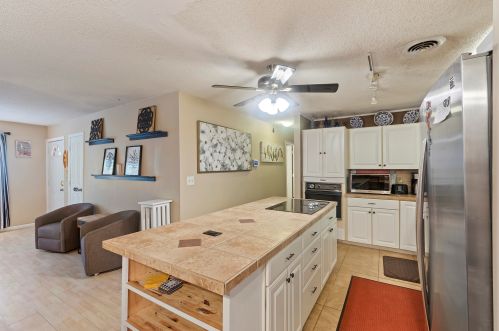 3405 Hartnett Blvd, Isle Of Palms SC  29451-2569 exterior