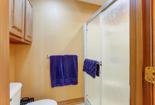 5253 Hearthstone Dr, Springfield OH  45502-8364 exterior