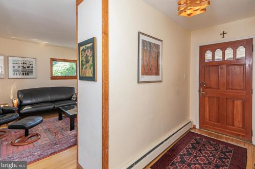 151 Snowden Ln, Princeton, NJ 08540-3917