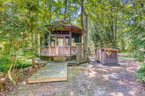 2740 Edgewood Ln, Bannockburn IL  60015-1617 exterior