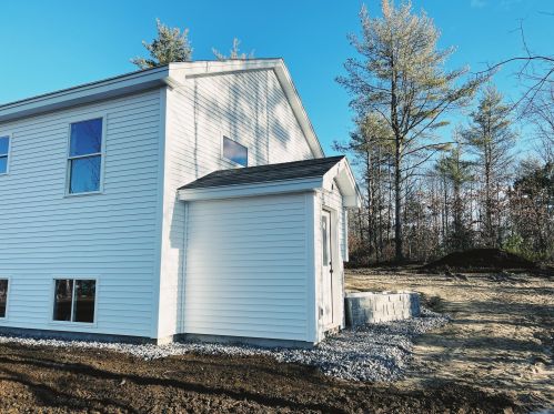 48 Knoll Rd, Poland, ME 04274-6925