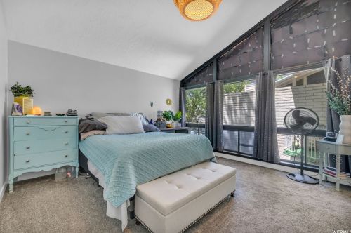 7917 Harvel Dr, Sandy UT 84070-0118 exterior