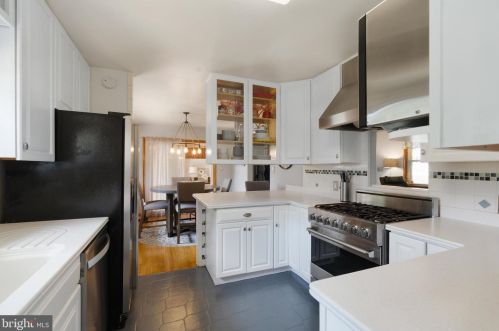 55 Sunset Dr, Severna Park, MD 21146-3229
