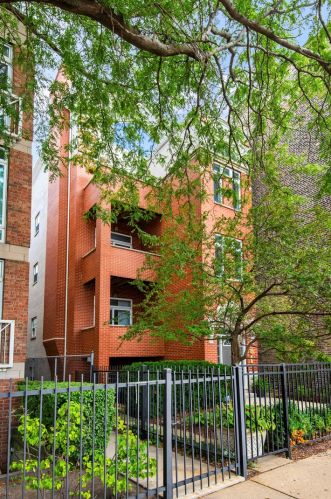 2133 Southport Ave, Chicago, IL 60614-4017