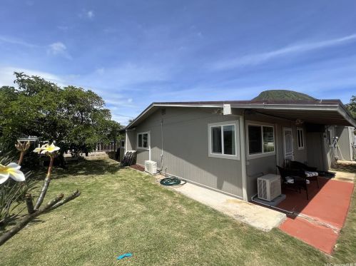 468 Kaumakani St, Honolulu HI  96825-2325 exterior