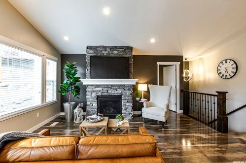 14303 Side Hill Ln, Draper, UT 84020-5740