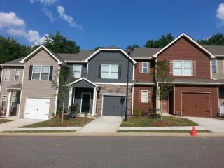 118 Oakview Psge, Holly Springs, GA 30114-1800