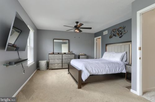 288 Lincoln Ave, Harrisburg PA  17111-4151 exterior