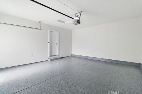 295 Poppyfields Dr, Altadena CA  91001-4837 exterior