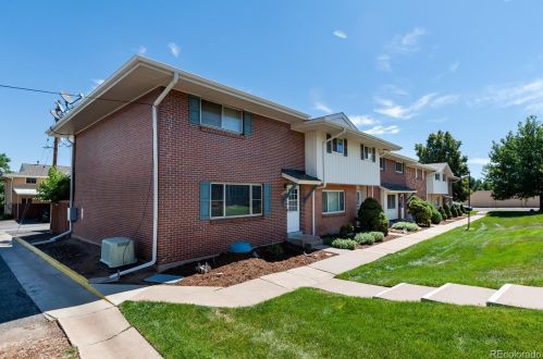 9161 Oxford Dr, Denver, CO 80237-1923