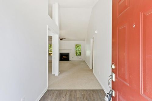 5796 Amberside Ln, Buford, GA 30518-8459