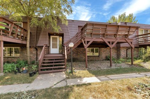 111 Lone Oak Ct, Saint Cloud, MN 56387-1451