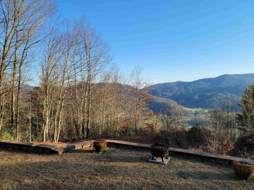 739 Hope Haven Ln, Rabun Gap, GA 30568-2659
