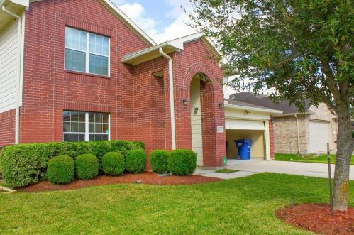 18114 Crestglen Ct, Richmond, TX 77407-1972