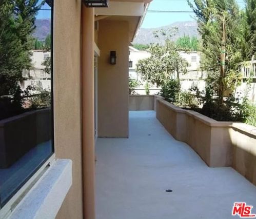 623 South St, Glendale CA  91202-3530 exterior