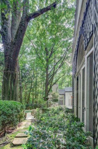 1820 Garraux Rd, Atlanta GA  30327-2504 exterior