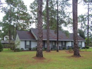 5 Pine Hill Cir, Camilla, GA 31730-3903