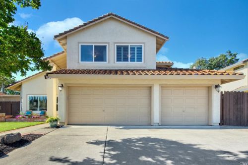 573 Shady Glen Ave, Vacaville, CA 95688-2566