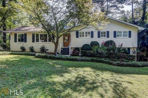 870 Valleymeade Dr, Marietta, GA 30067-5658