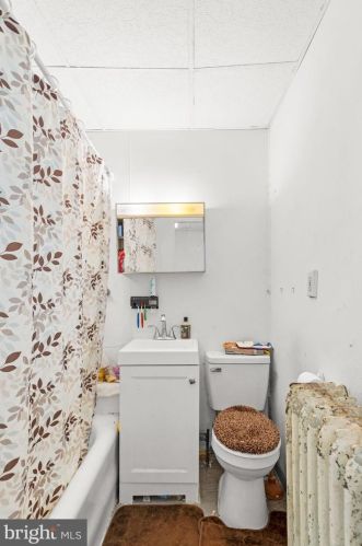 1712 22nd St, Philadelphia PA 19140-4722 exterior