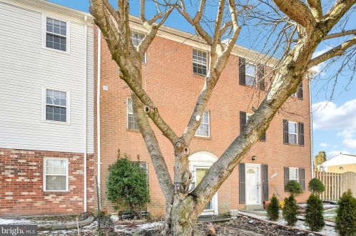 4613 Central Park Dr, Woodbridge, VA 22193-3044