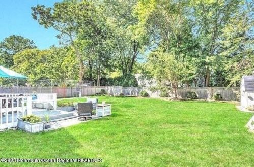 32 Eisele Ave, Tinton Falls NJ  07712-4174 exterior