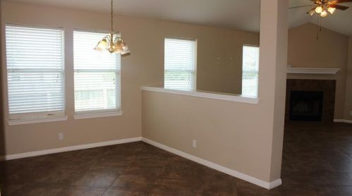 5500 Catsby Ct, Austin TX  78724-8542 exterior