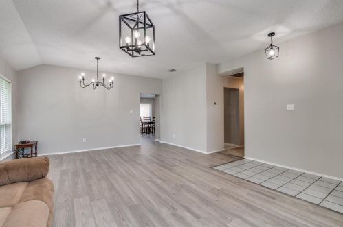 5213 Turtle Cv Rd, Garland TX 75044-4911 exterior