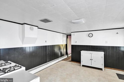 7 Pike St, Primrose PA  17901-8619 exterior