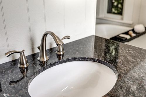 417 Mary St, Lancaster PA  17603-3330 exterior