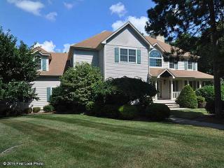 29 Fair Oaks Dr, Lincoln, RI 02865-4523