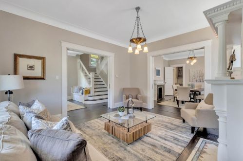 1912 Delaware Ave, Cincinnati OH  45212-3621 exterior