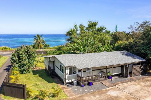 61-210 Tutu St, Haleiwa, HI 96712