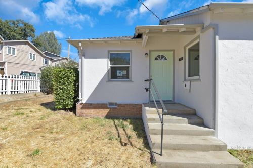 325 South Ave, Jackson, CA 95642-2450