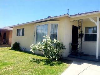 617 Hillford Ave, Compton, CA 90220-1450