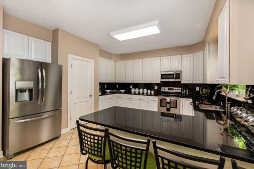 2318 Queensbury Dr, Fallston MD  21047-2928 exterior