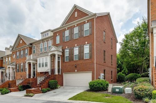 4961 Colchester Ct, Atlanta GA  30339-9002 exterior