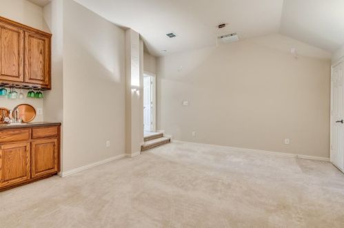 8109 Mountain Spring Dr, Fort Worth TX  76180-0204 exterior